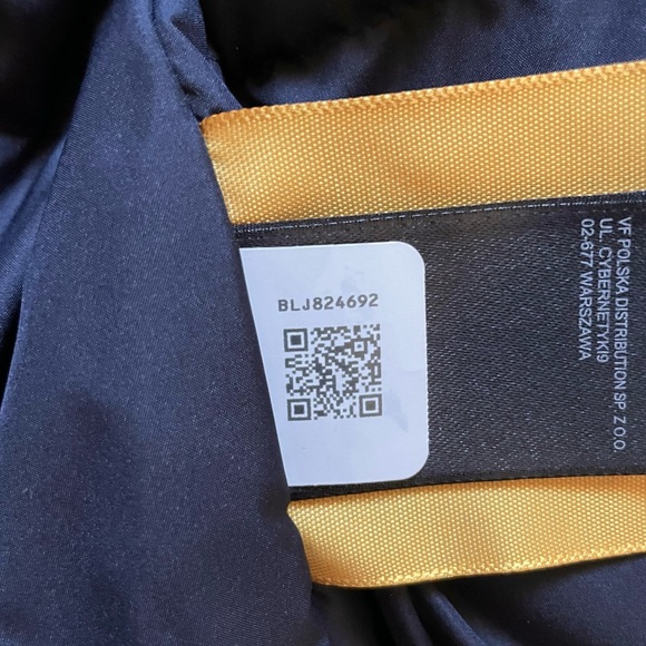 The North Face Men’s McMurdo Waterproof Parka In Summit Navy - Picture 9 of 10